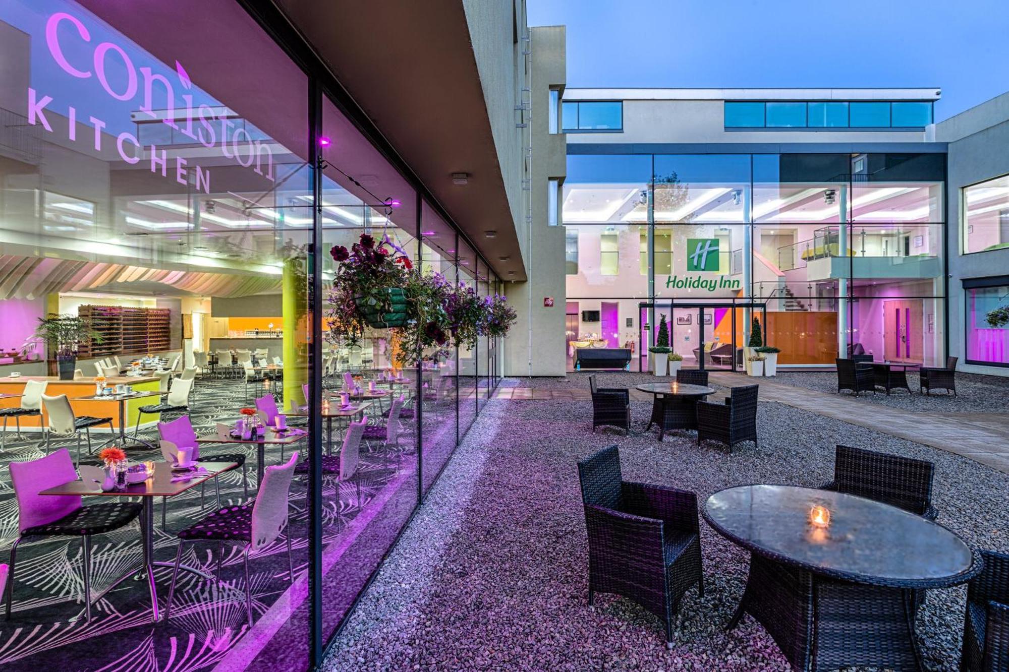 Holiday Inn Sittingbourne By Ihg Exterior photo